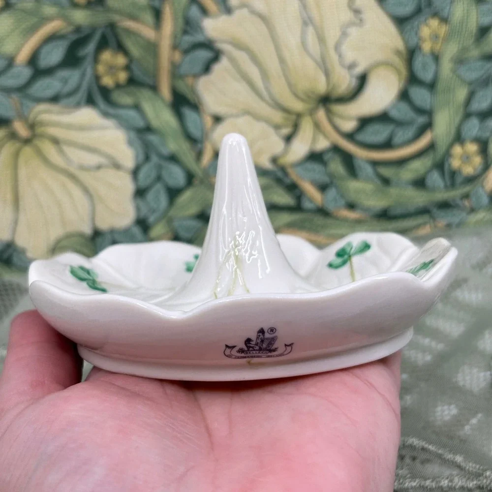 Belleek Ireland Porcelain Clover Ring Dish Green Creme Fine Porcelain Gift